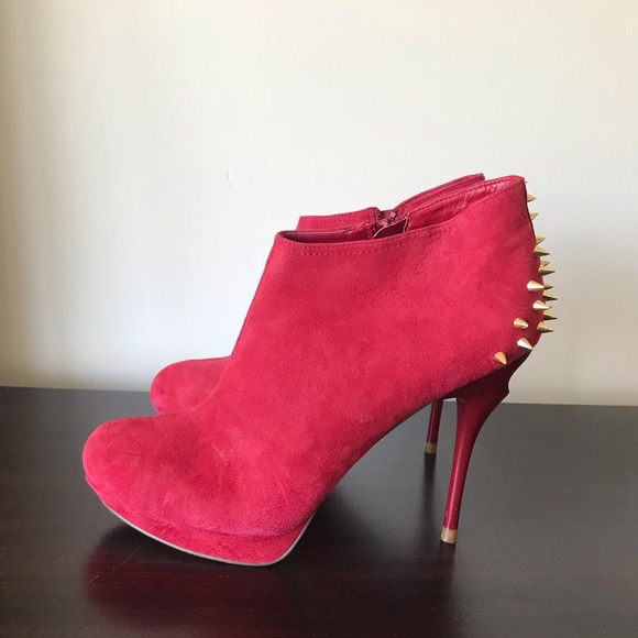 DV by Dolce Vita Red Ankle Boots with Gold Studs - Picture 1 of 15